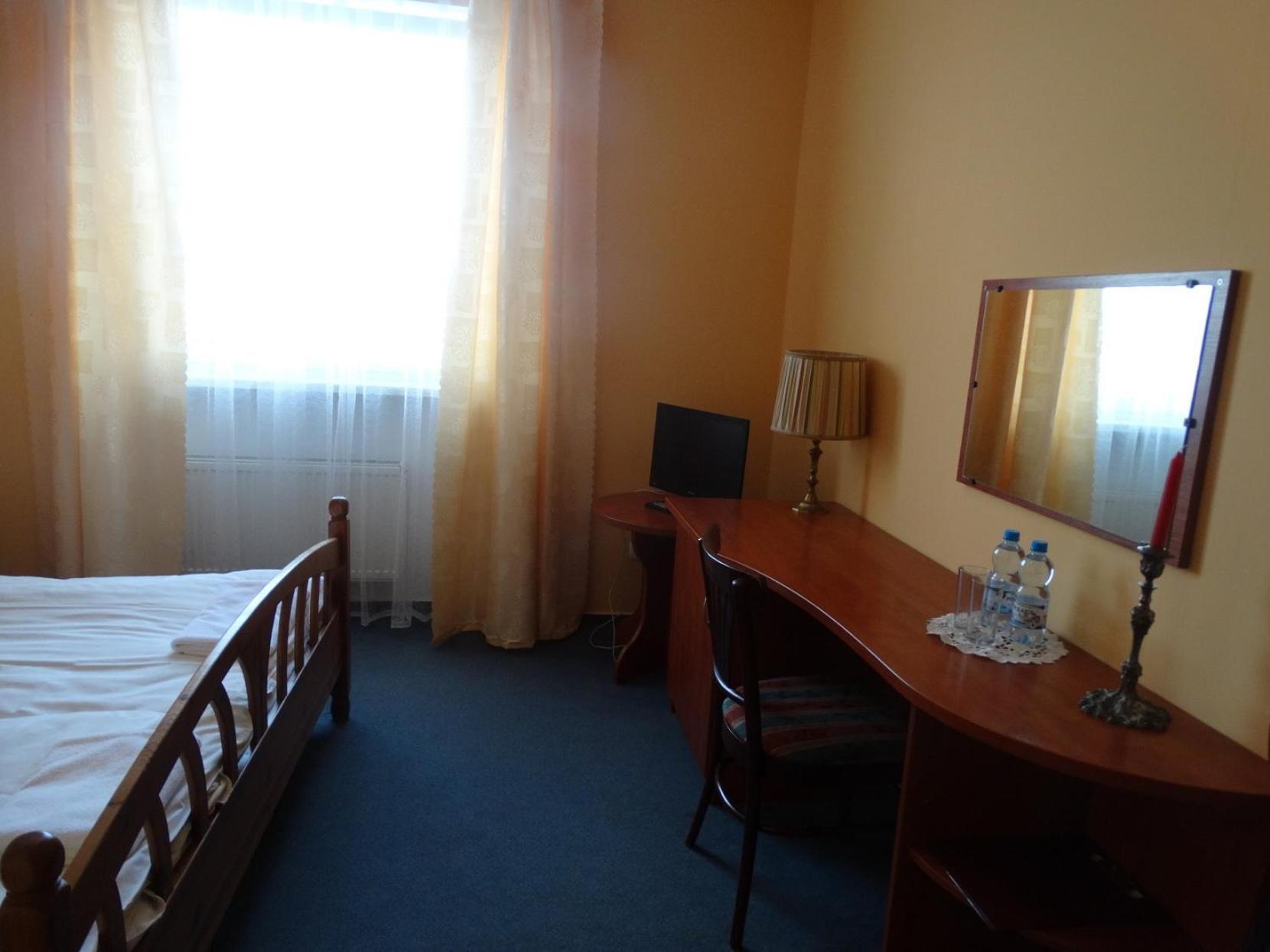 Hotel Pan Tadeusz *