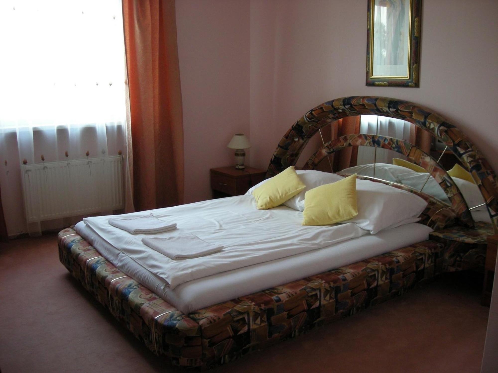 Pan Tadeusz Hotel Rzeczyca (Swiebodzin)